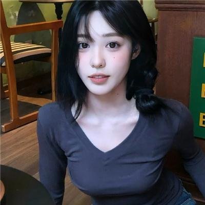 踏浪女人